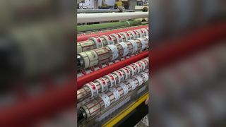 Nastro con logo personalizzato per un imballaggio sicuro