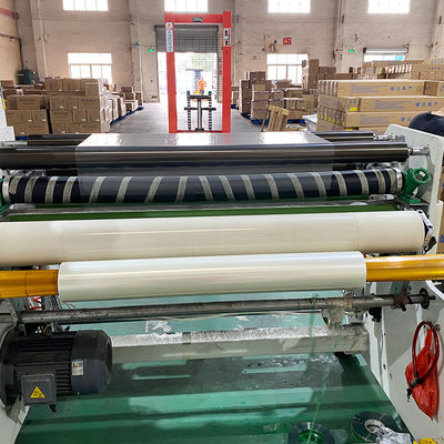 Un buon prezzo. Pellicola di laminazione a freddo senza fondo, buona qualità, facile da usare in linea