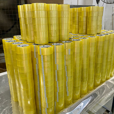 Un buon prezzo. Clear BOPP Adhesive Sealing Tape High Adhesive Power For Carton Sealing Tape in linea