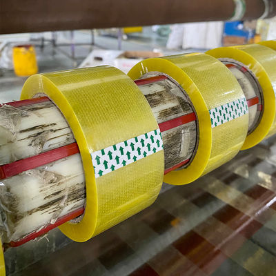 Un buon prezzo. Nastro adesivo trasparente per imballaggio 48mm x 100m Alta qualità per sigillatura cartoni in linea