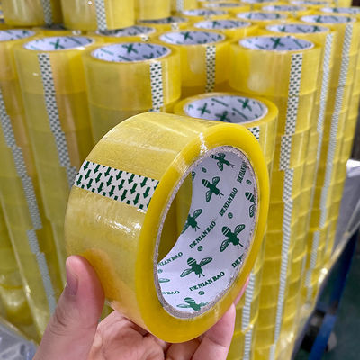 Un buon prezzo. Nastro adesivo Bopp monoadesivo con adesivo acrilico per sigillatura e mascheratura di cartoni in linea